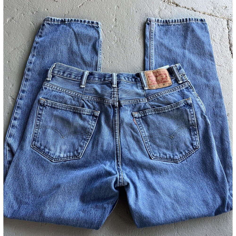 LEVIs Men's 550 Jeans Straight Leg High Rise Light Wash Blue Denim Size 34x32